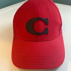 Coach Varsity baseball cap with black leather C